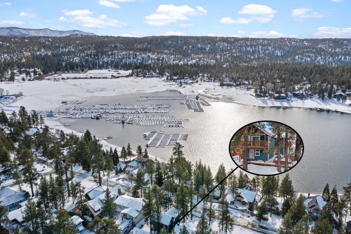 Aerial view: steps from Big Bear Lake