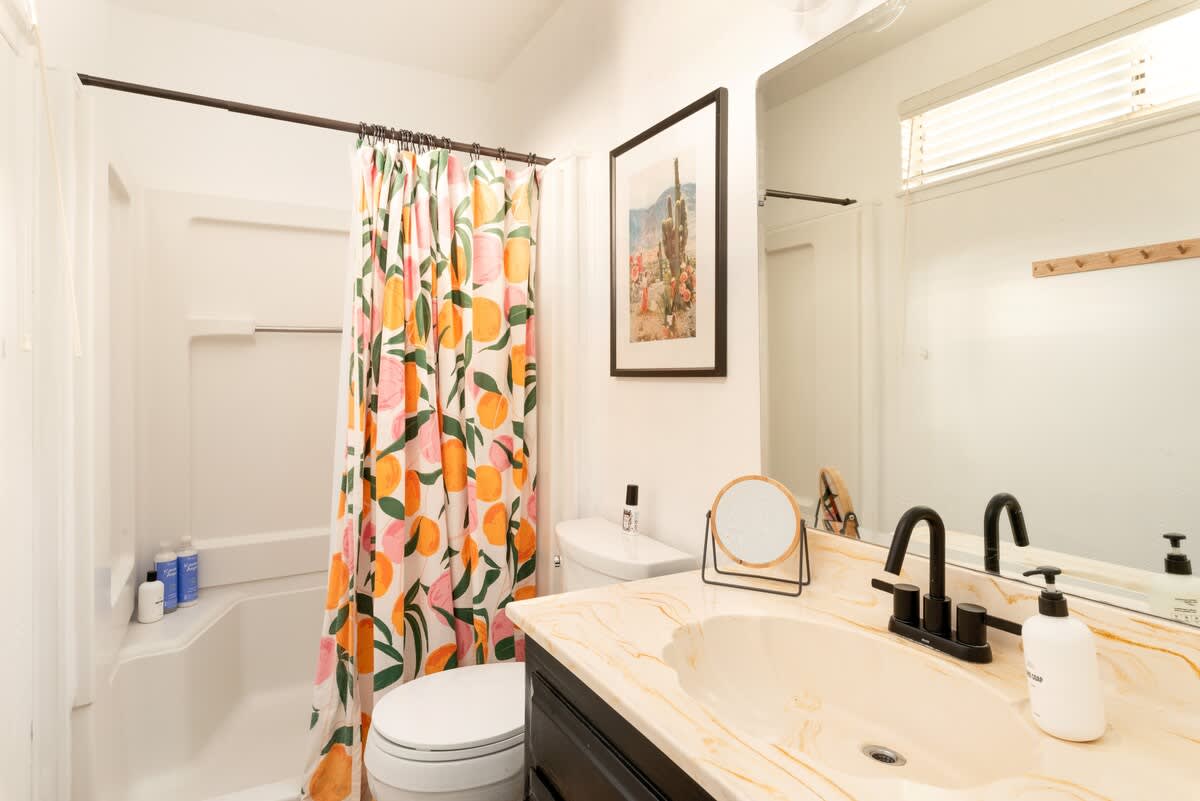 Primary ensuite bathroom.