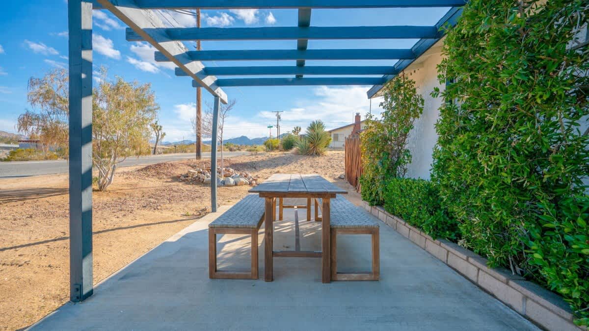 Front patio dining with mountain views.