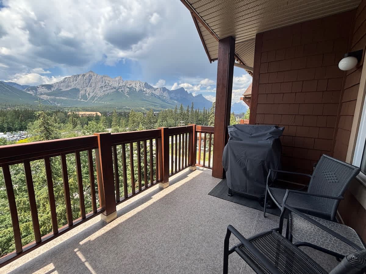 NEW! Rundle View Getaway