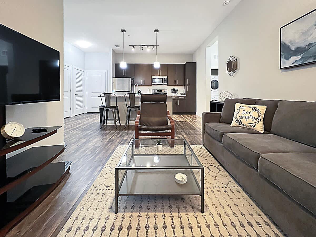 Luxury Central Tampa, Resort-Style Amenities