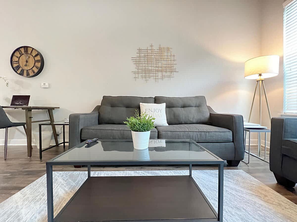 Central Tampa Oasis with Gorgeous Pool Views