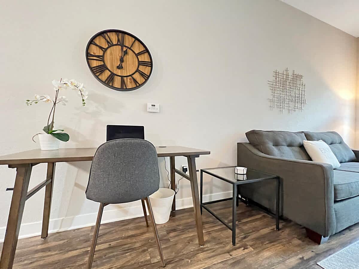 Central Tampa Oasis with Gorgeous Pool Views