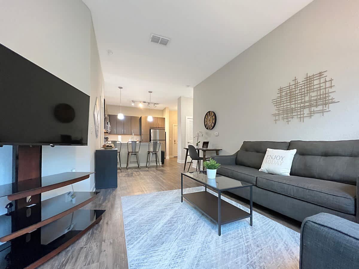 Central Tampa Oasis with Gorgeous Pool Views