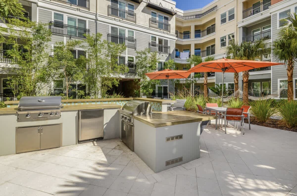 Brilliant Westshore Haven - Lush Courtyard Views