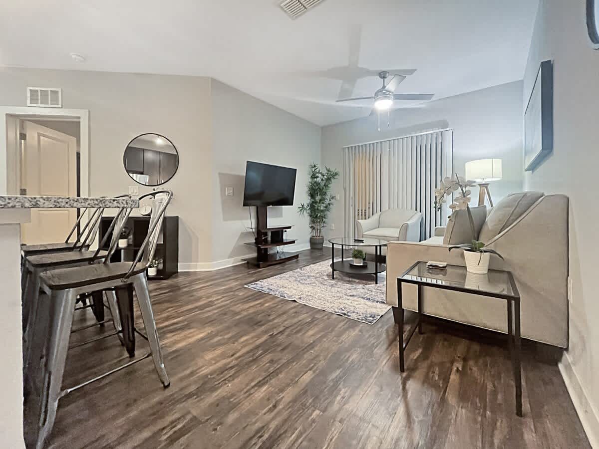 Brilliant Westshore Haven - Lush Courtyard Views