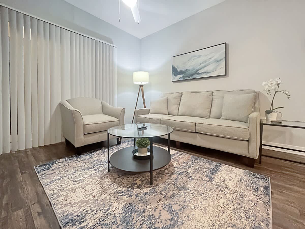 Brilliant Westshore Haven - Lush Courtyard Views