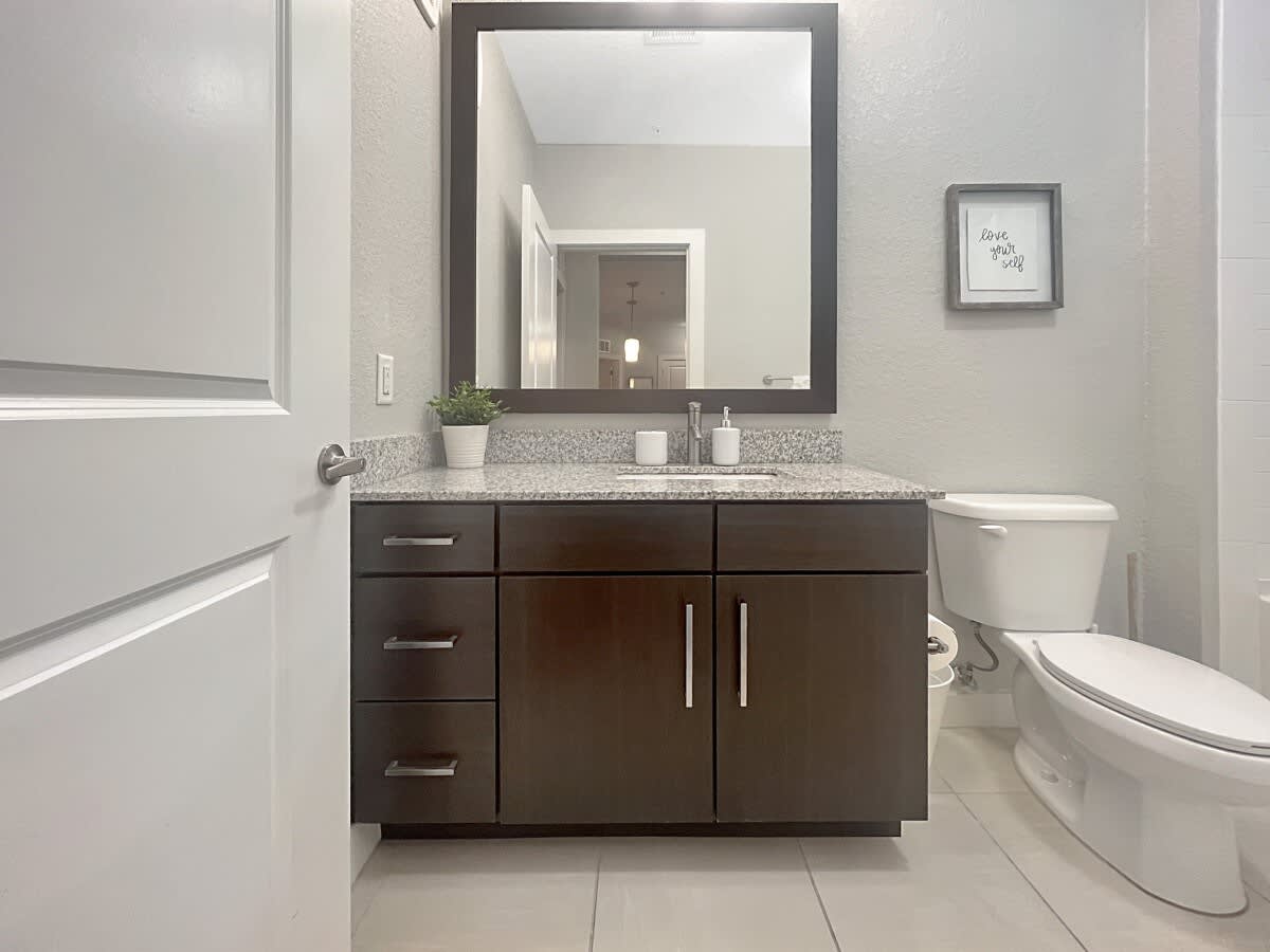 Brilliant Westshore Haven - Lush Courtyard Views