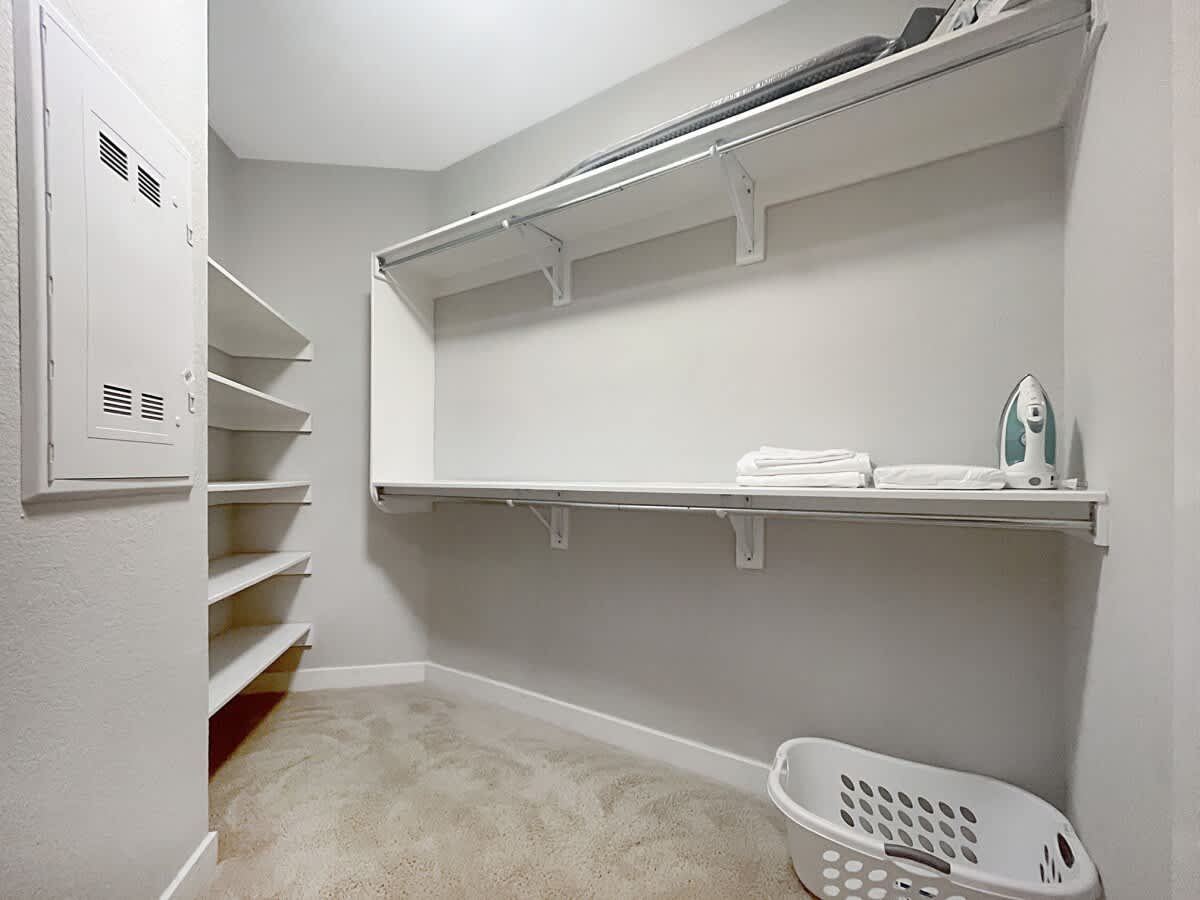 Brilliant Westshore Haven - Lush Courtyard Views