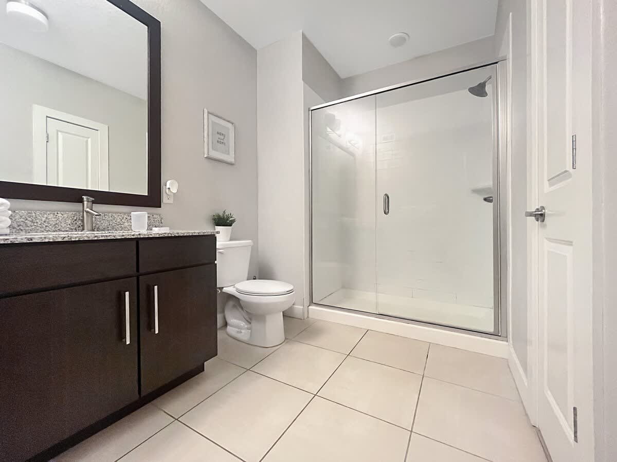 Brilliant Westshore Haven - Lush Courtyard Views