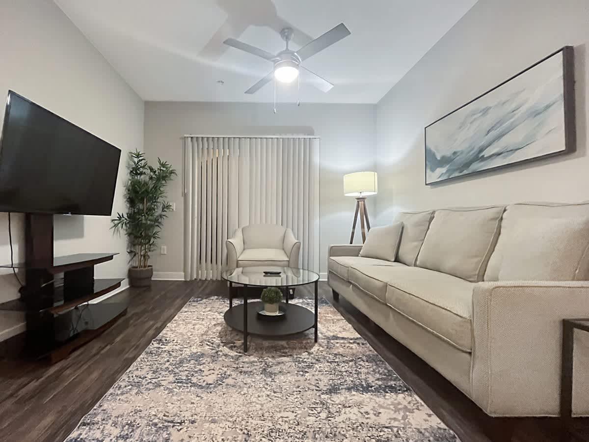 Brilliant Westshore Haven - Lush Courtyard Views