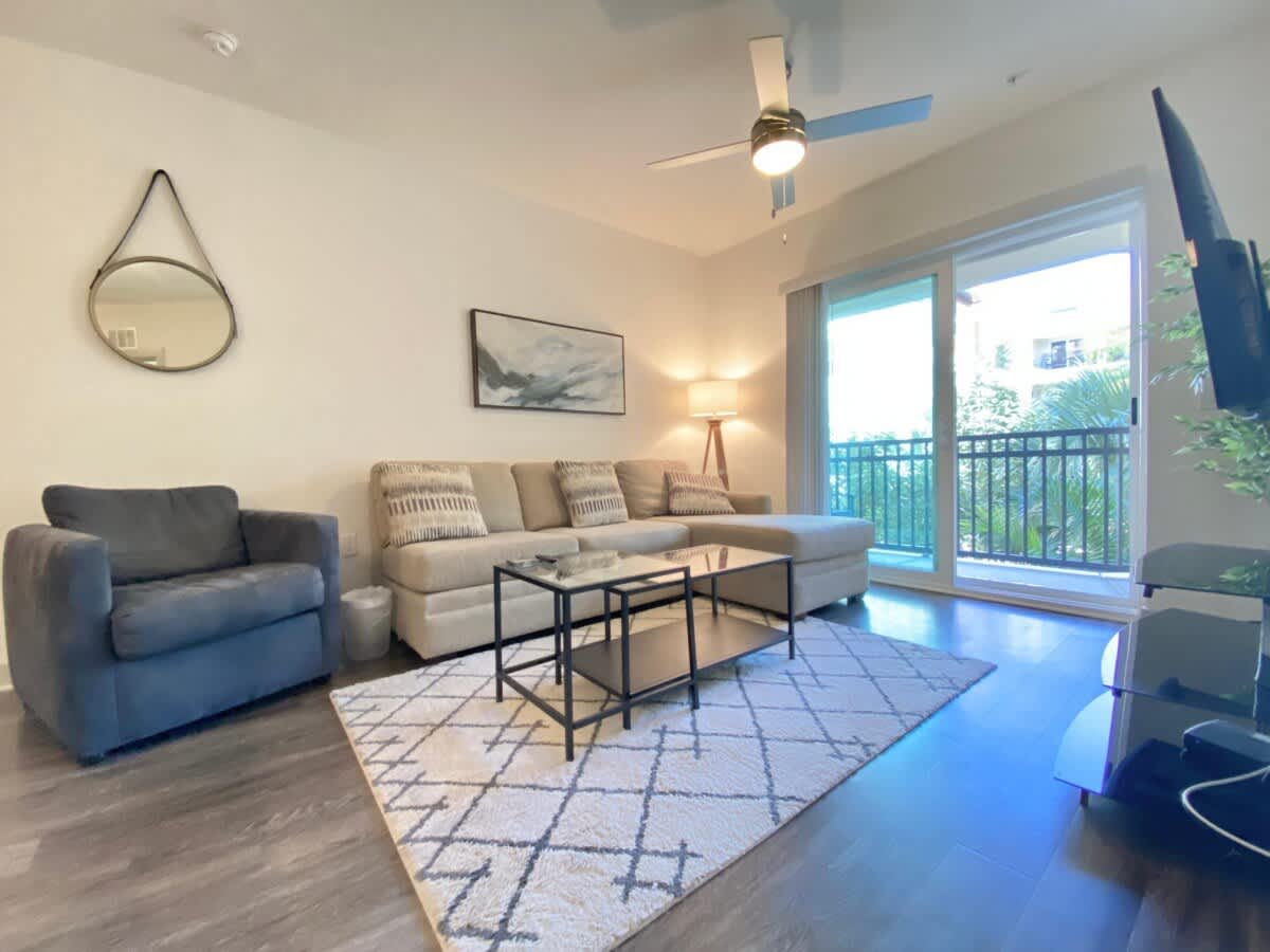 Heart of Tampa, Beaches and Parks, Courtyard Views