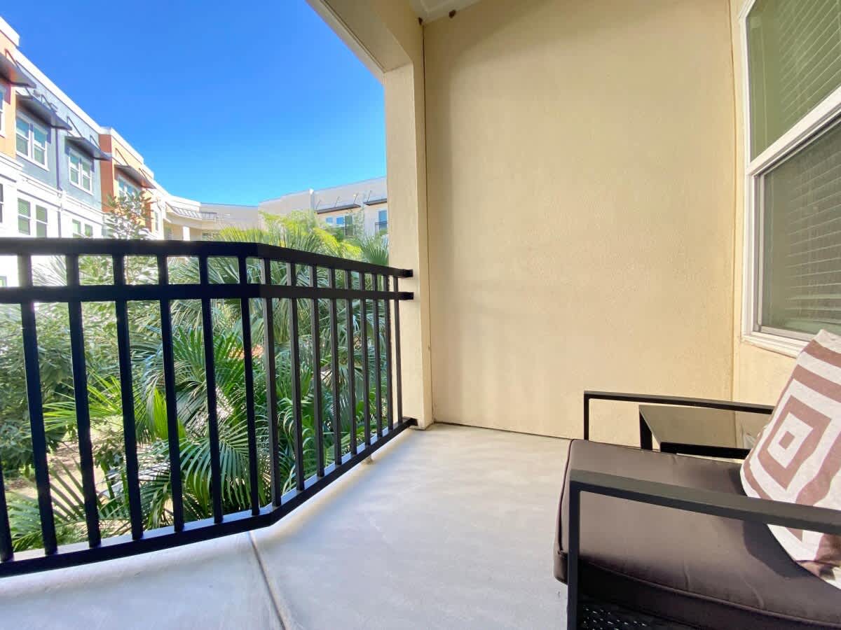 Heart of Tampa, Beaches and Parks, Courtyard Views