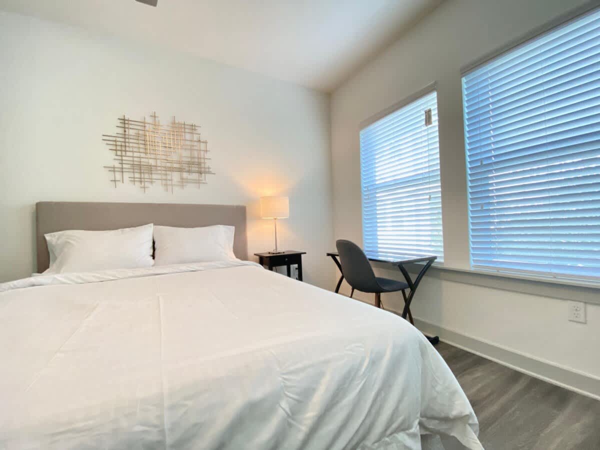 Heart of Tampa, Beaches and Parks, Courtyard Views