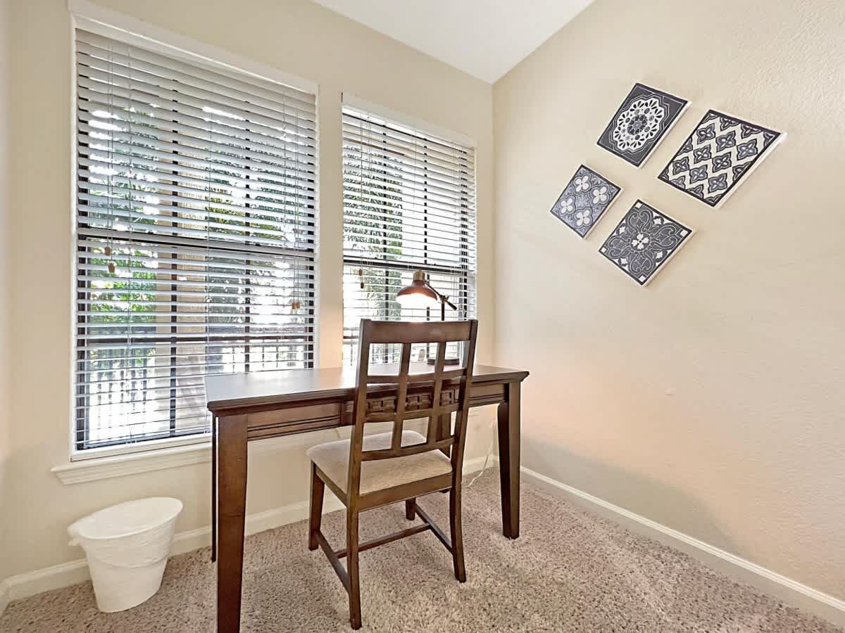 Upscale Central Tampa Living with Pool Views