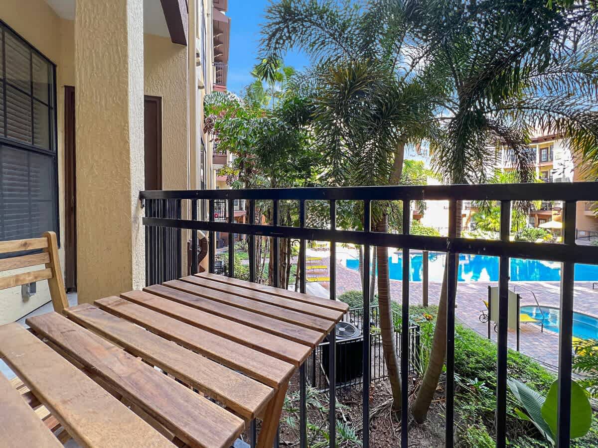 Upscale Central Tampa Living with Pool Views