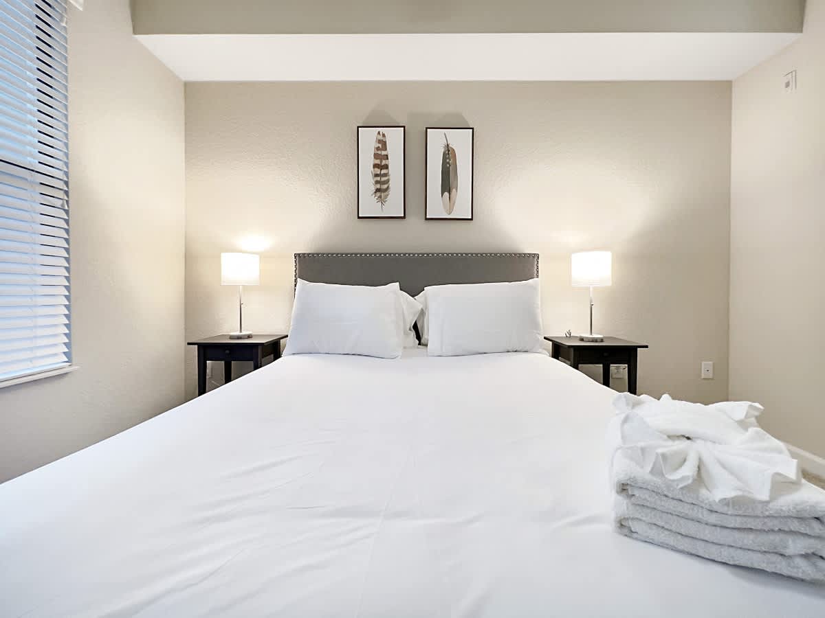 Lush Courtyard Views Luxury Amenities in Westshore