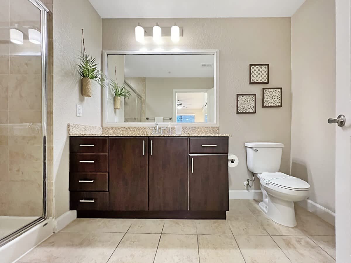 Lush Courtyard Views Luxury Amenities in Westshore