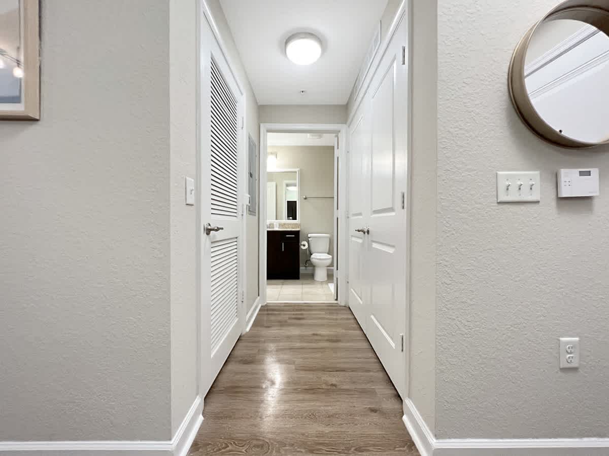 Lush Courtyard Views Luxury Amenities in Westshore