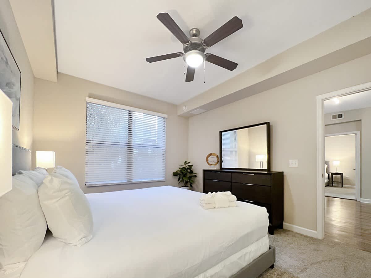 Lush Courtyard Views Luxury Amenities in Westshore