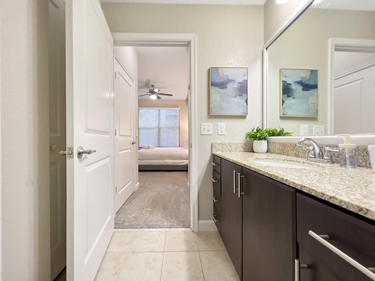 Lush Courtyard Views Luxury Amenities in Westshore