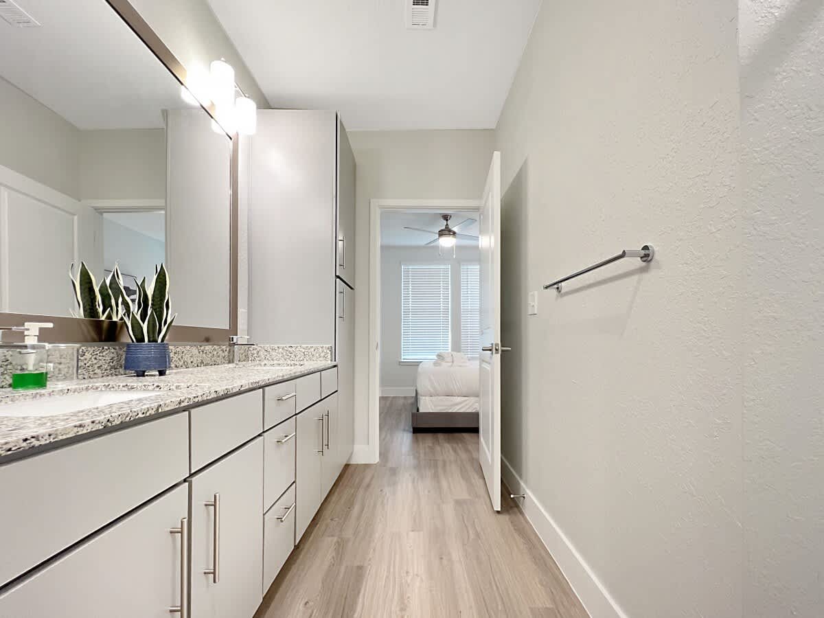 Luxury Living Near Moffitt & USF, Pool Views!