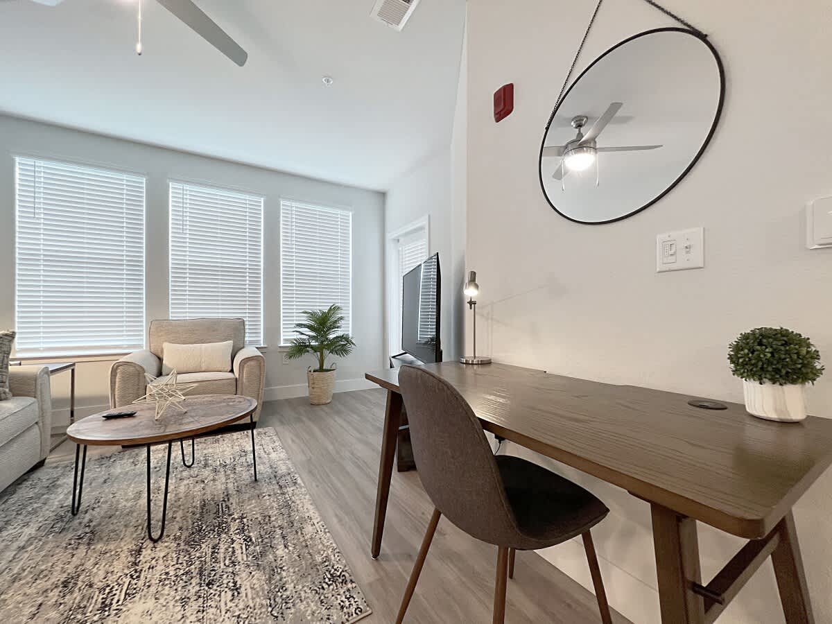 Luxury Living Near Moffitt & USF, Pool Views!