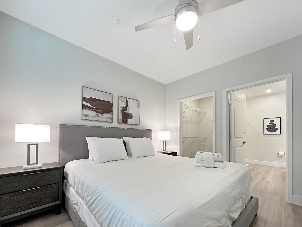 Luxury Living Near Moffitt & USF, Pool Views!