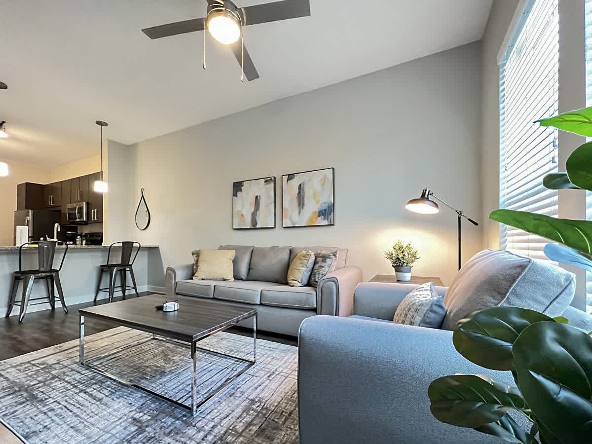 Heart of Downtown Tampa with Pool Views