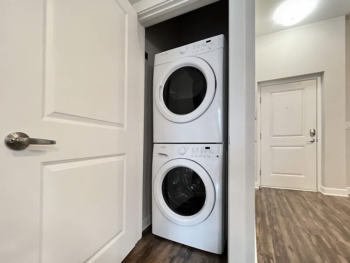 Heart of Downtown Tampa with Pool Views