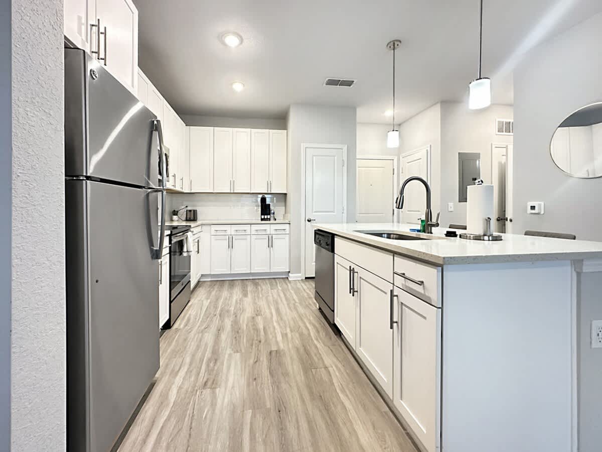 Luxury 1 BR in Clearwater, Upscale, Modern Amenities