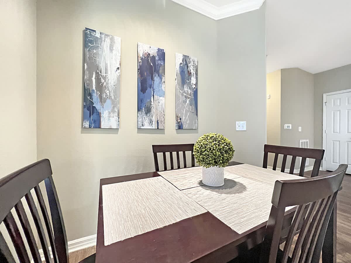 Tranquil 2 BR on 1st Floor, North Tampa/Lutz