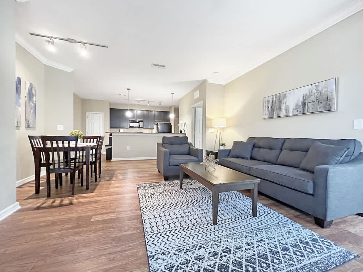 Tranquil 2 BR on 1st Floor, North Tampa/Lutz