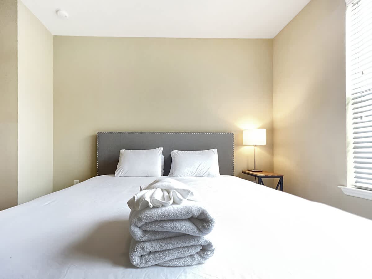 Tranquil 2 BR on 1st Floor, North Tampa/Lutz