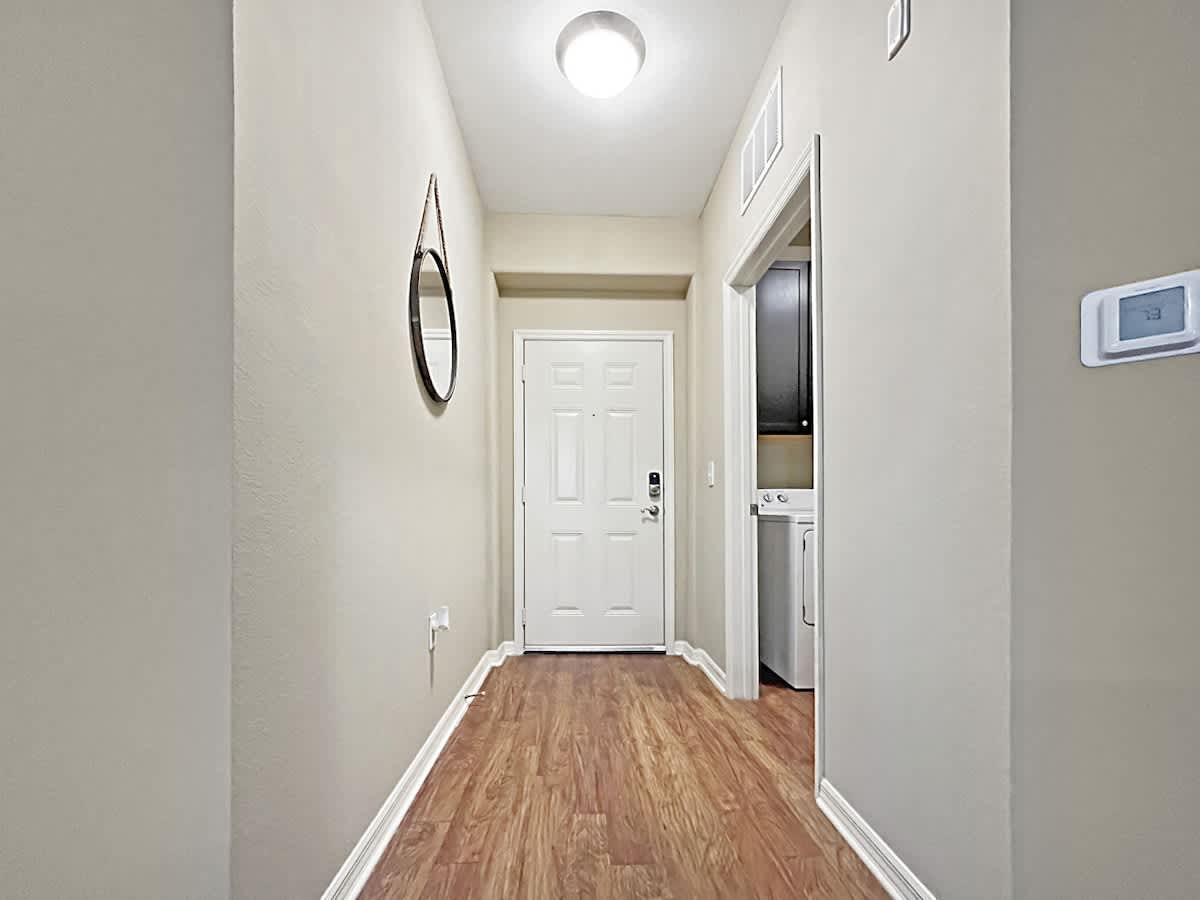 Tranquil 2 BR on 1st Floor, North Tampa/Lutz