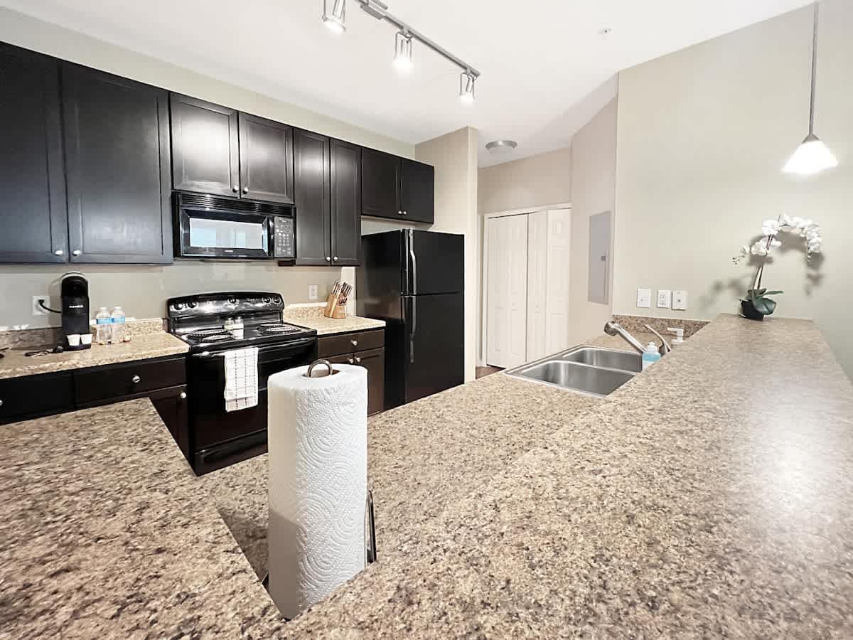 Tranquil 2 BR on 1st Floor, North Tampa/Lutz