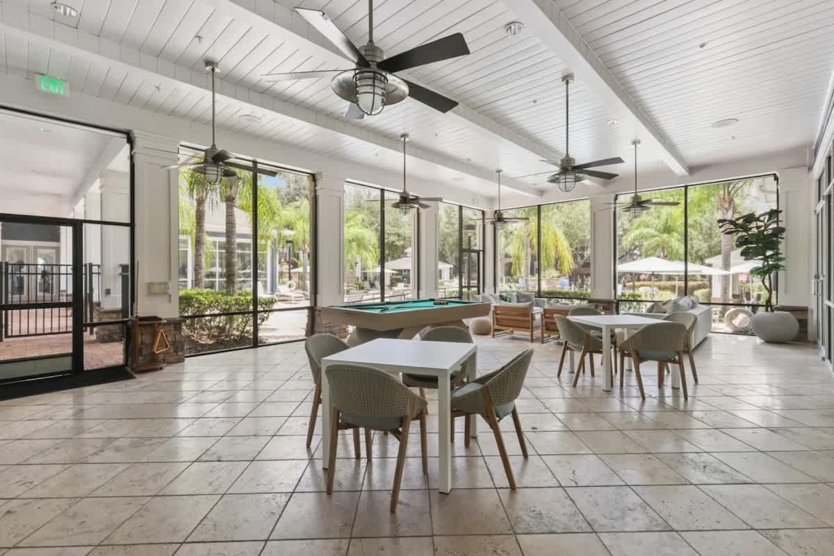 Tranquil 2 BR on 1st Floor, North Tampa/Lutz