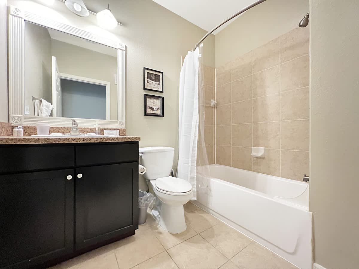 Tranquil 2 BR on 1st Floor, North Tampa/Lutz