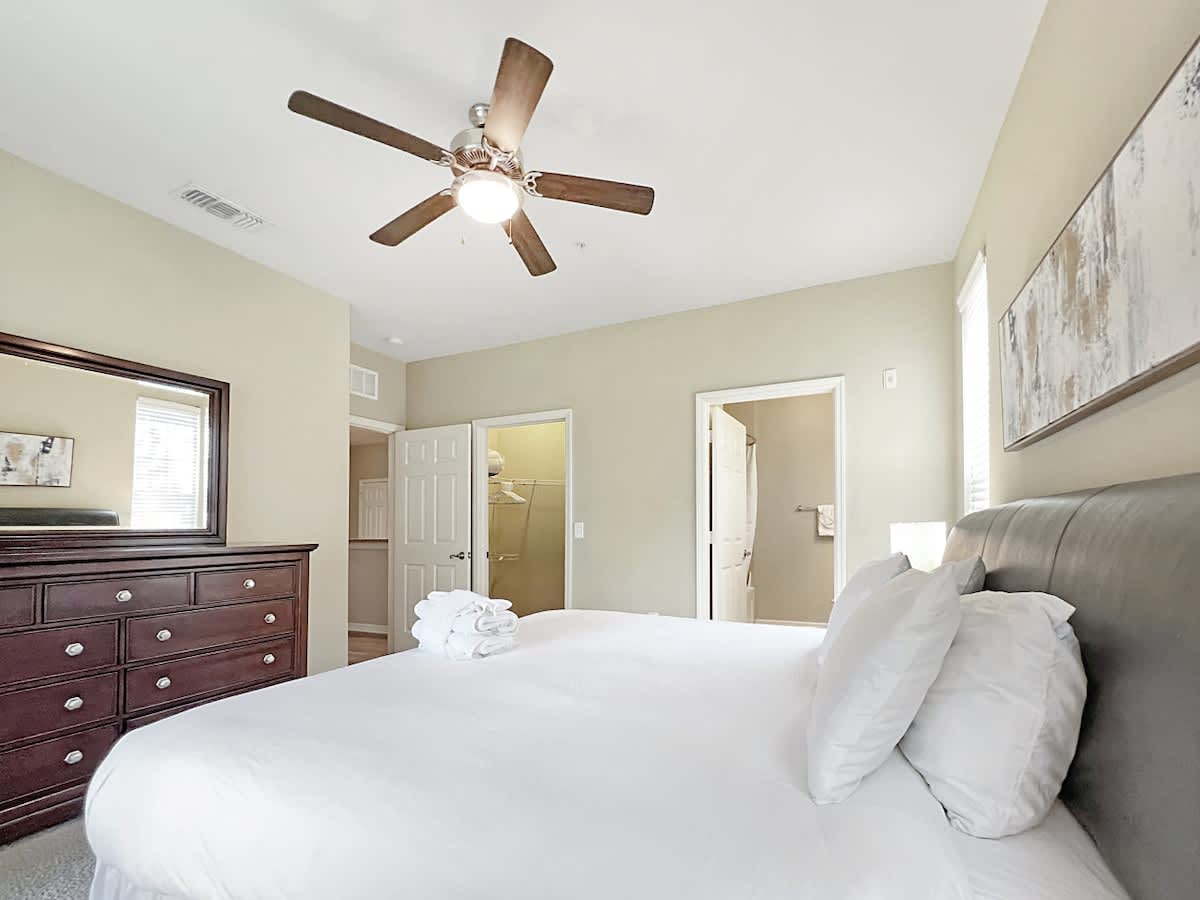 Tranquil 2 BR on 1st Floor, North Tampa/Lutz