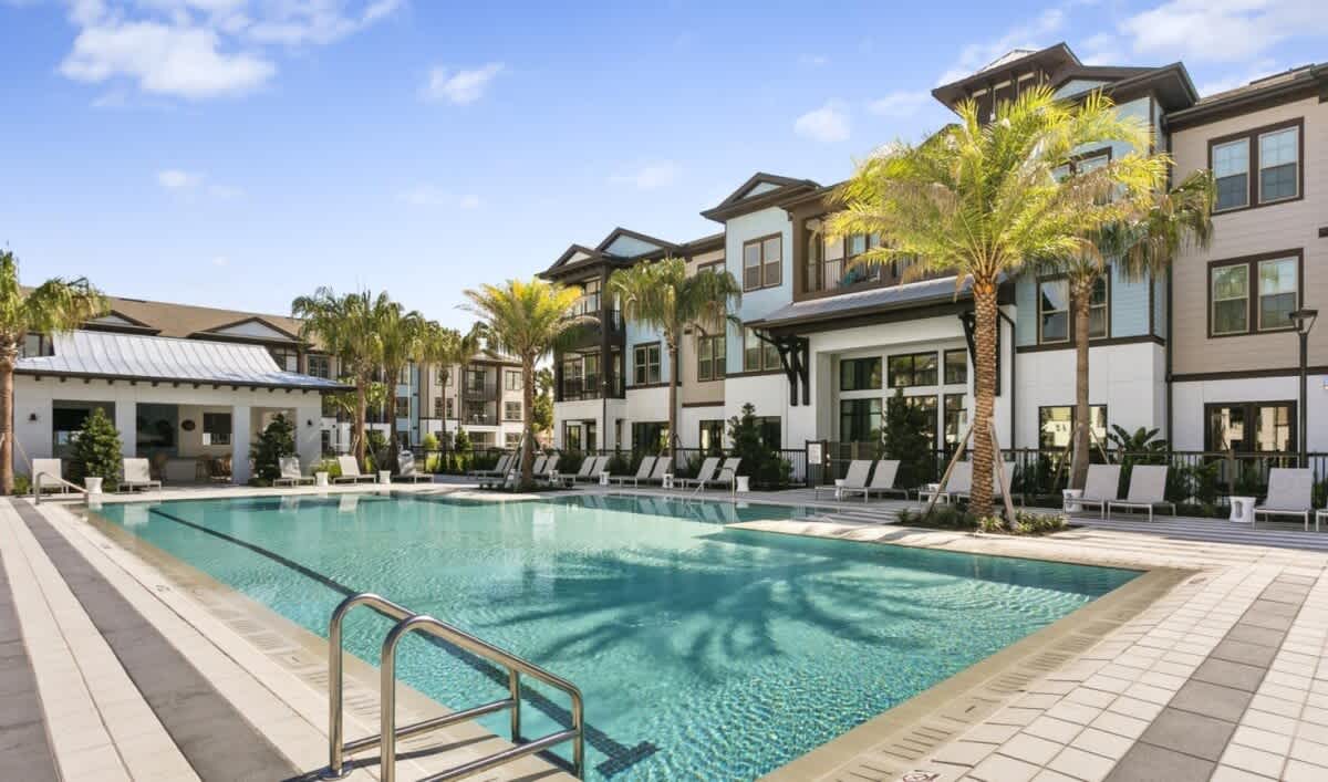 Luxury 1 BR Gated Clearwater Retreat w/ Pool & Gym
