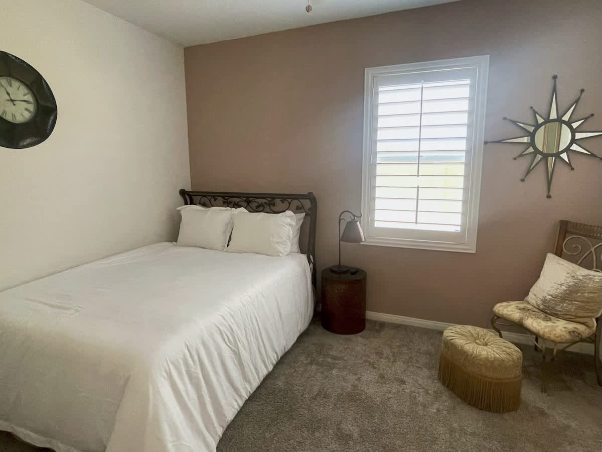 Queen Size Bedroom #1