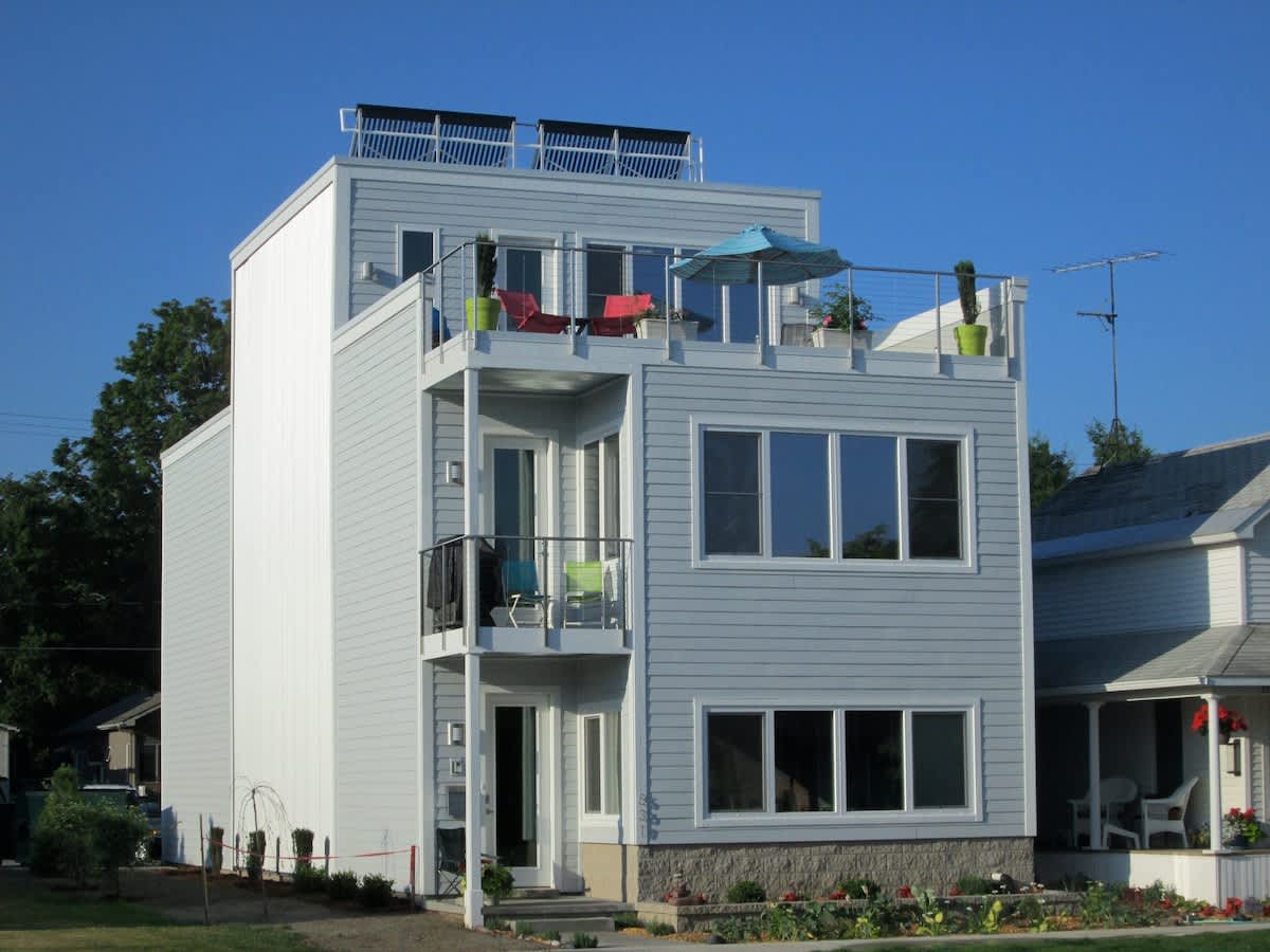 TC Rock Shop with Bay Views