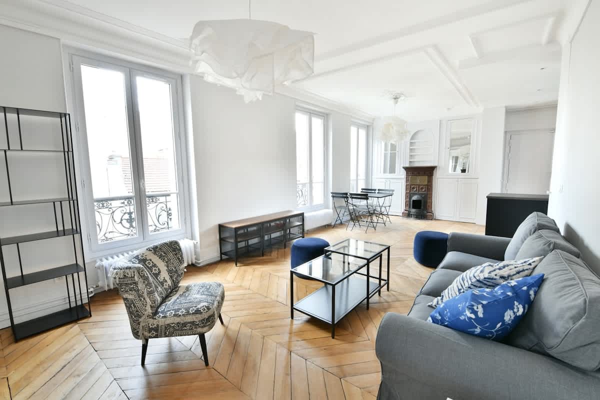 Bright Bon Marche StGermain designer 2BD2BA apt — Paris, Île-de-France — vacation rental