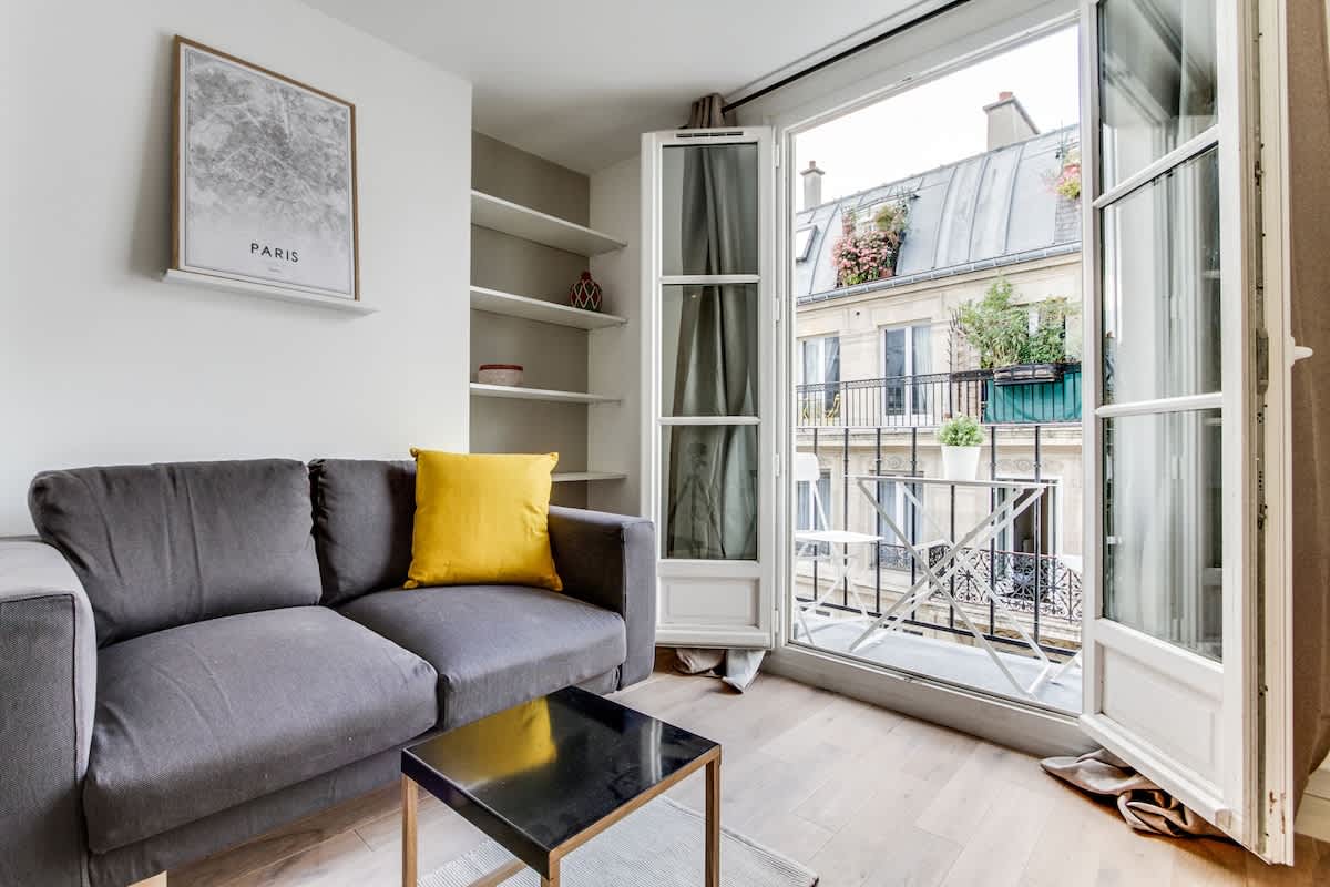 Cute 1 Bed with Balcony in the heart of the Marais — Paris, Île-de-France — vacation rental