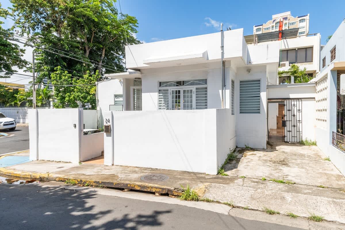 Large home steps from the beach — San Juan, San Juan — vacation rental