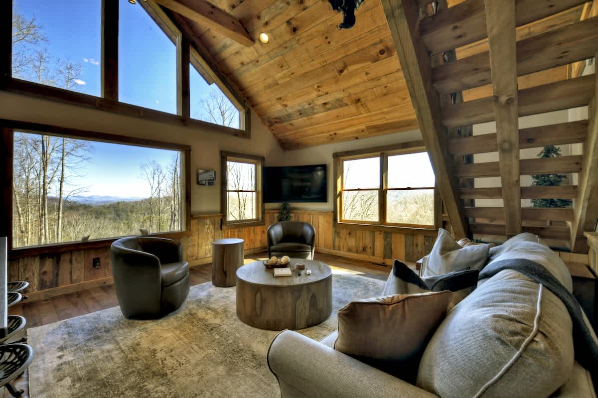 Yogi's Escape | Free Night Offer! — Blue Ridge, GA — vacation rental