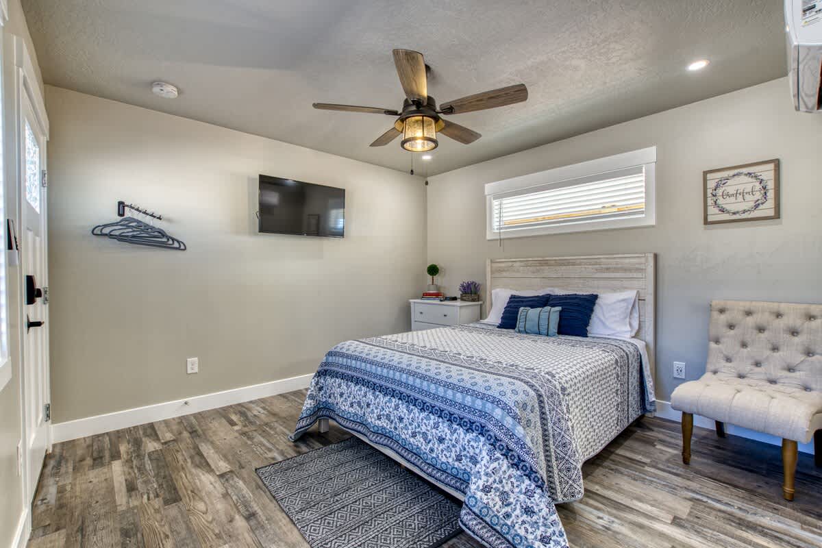 Zion-Bryce Basecamp #4, Red Rock Views- Kanab — Kanab, UT — vacation rental