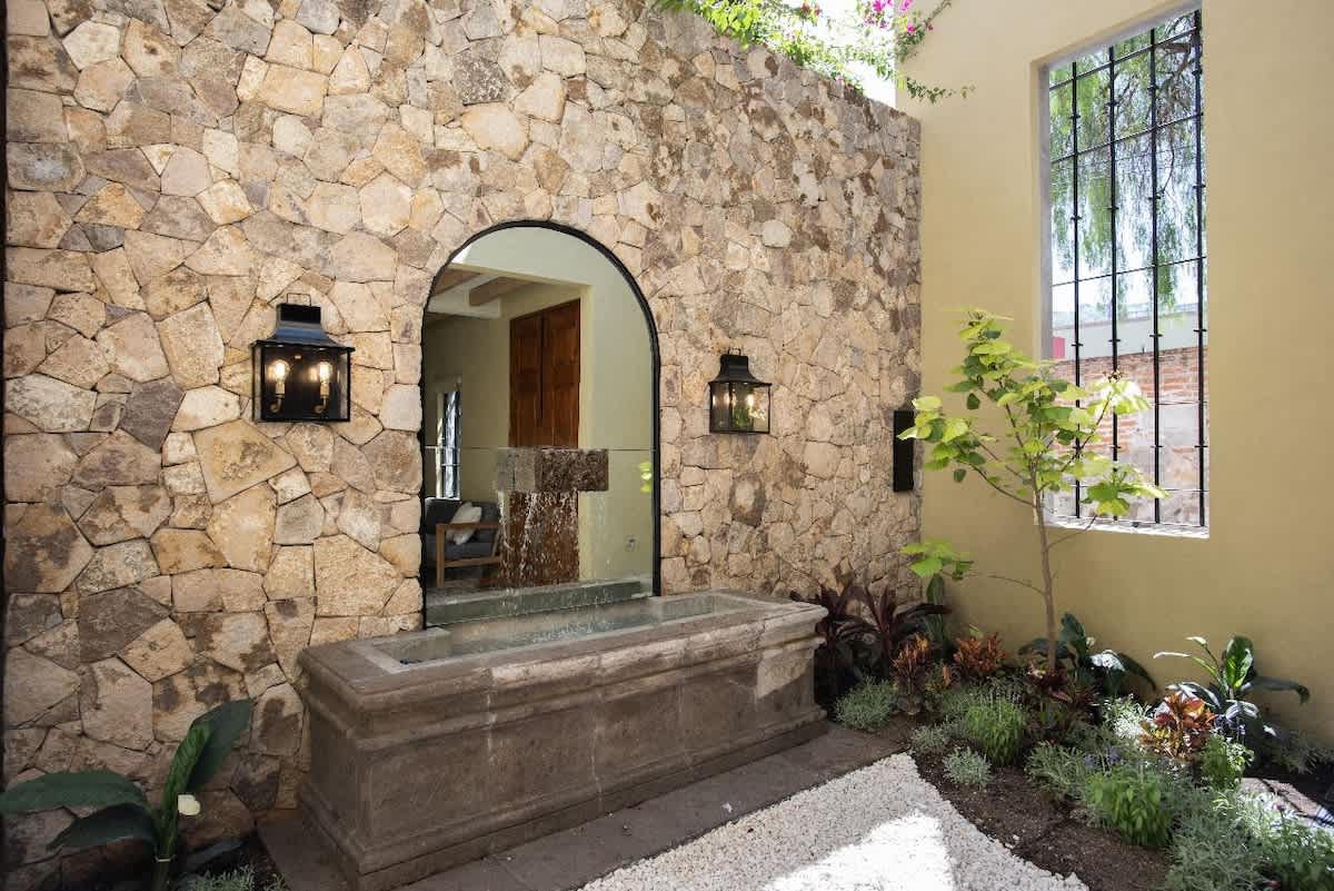 Luxury Villa with Private Pool, BBQ & Breakfast · photo 8