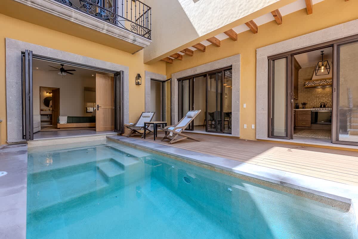 Designer Retreat in Centro Heated Pool & Views · photo 36