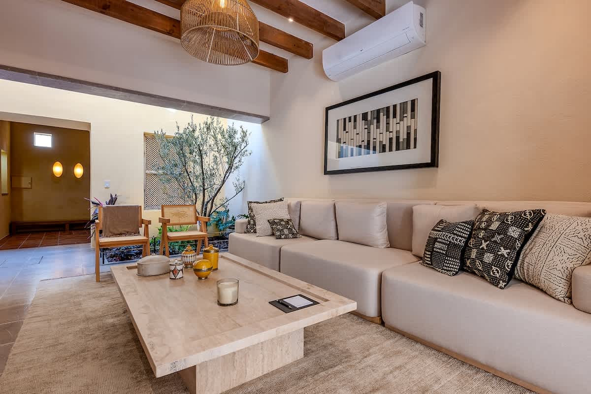 Designer Retreat in Centro Heated Pool & Views · photo 11
